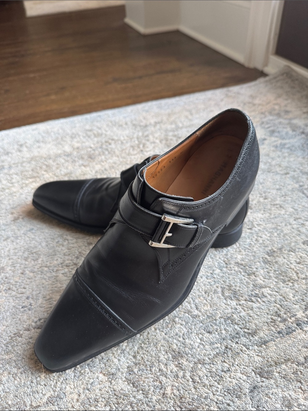 Magnanni Black Leather Single Monk Strap Dress Shoes